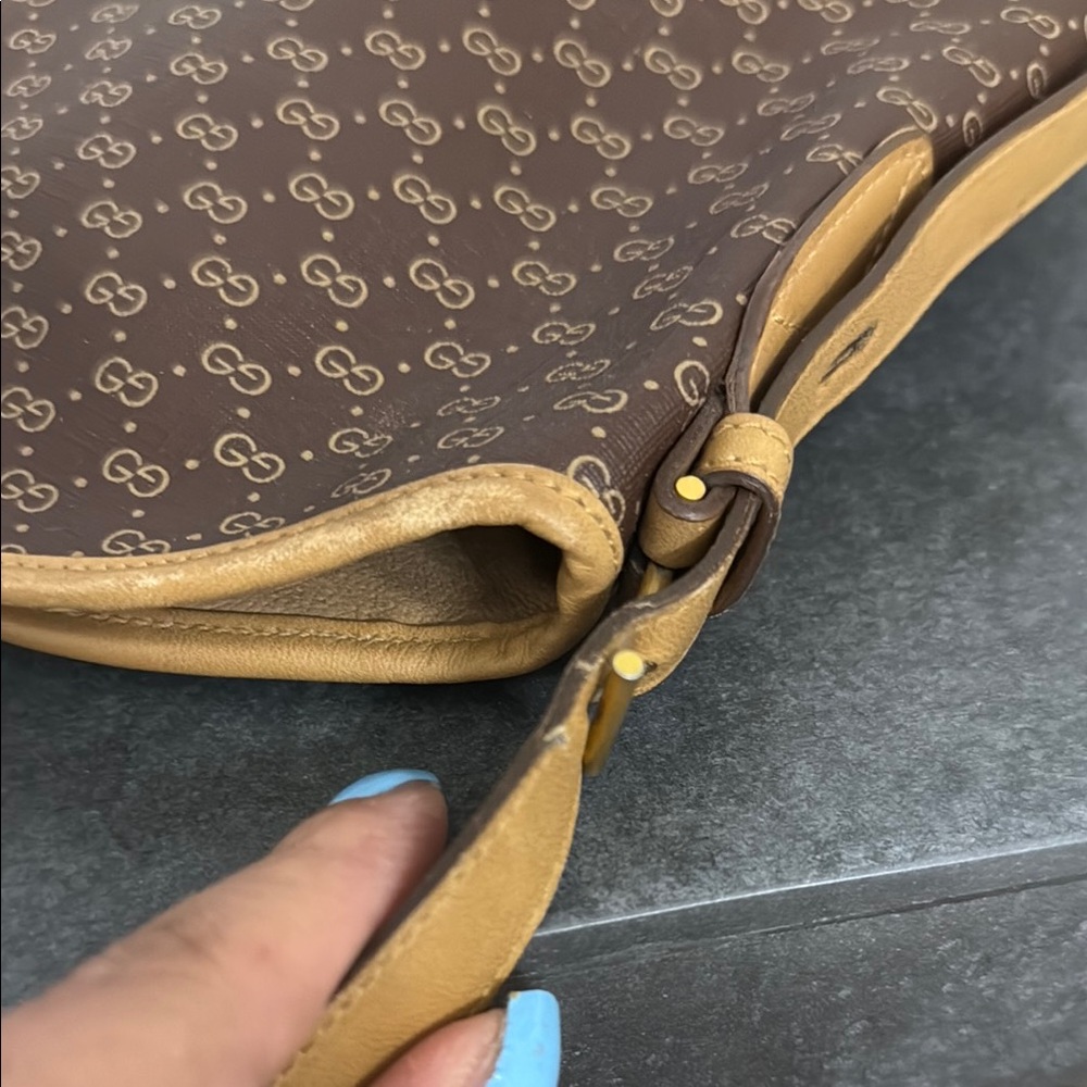 Vintage Gucci Brown and Tan Monogram Shoulder Bag - Picture 15 of 16